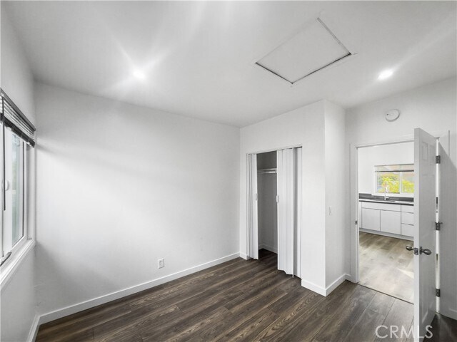 Building Photo - 11831 Hewes St