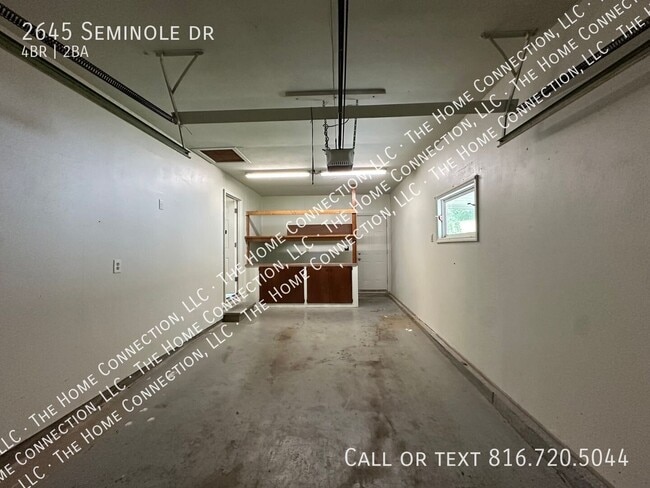 Building Photo - 2645 Seminole Dr