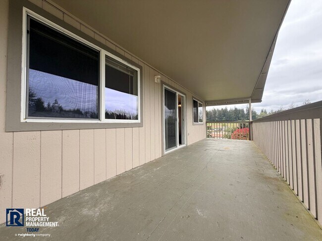 Building Photo - Kayla Rae Apartments
