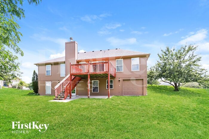 Building Photo - 13400 Sycamore Dr