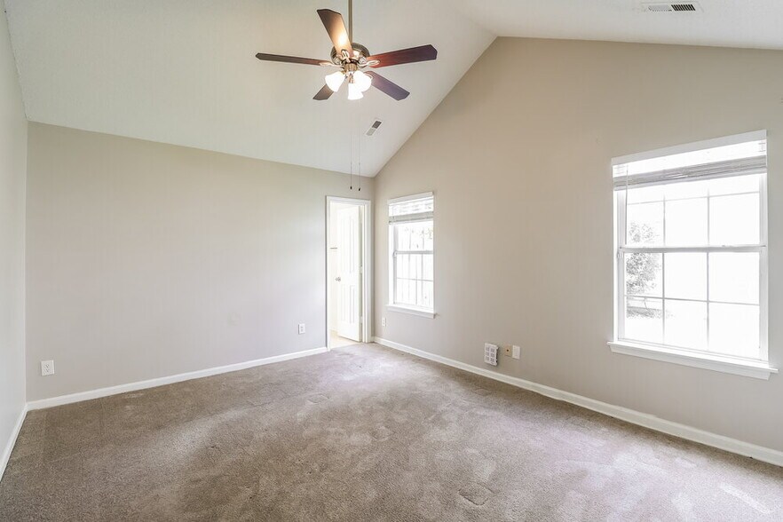Building Photo - 8411 Galena View Dr