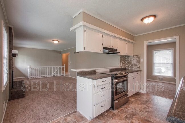 Building Photo - 9024 E 90 Terrace