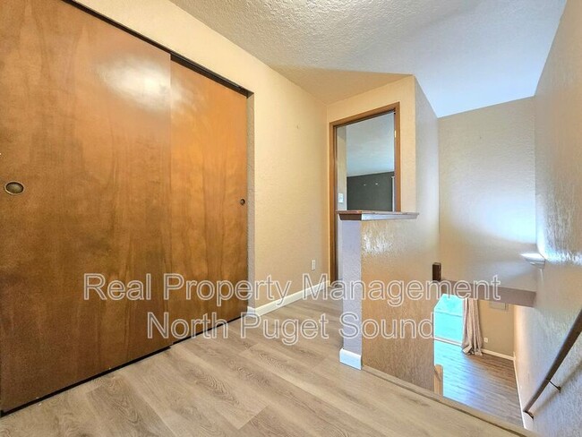 Building Photo - 12600 4th Ave W