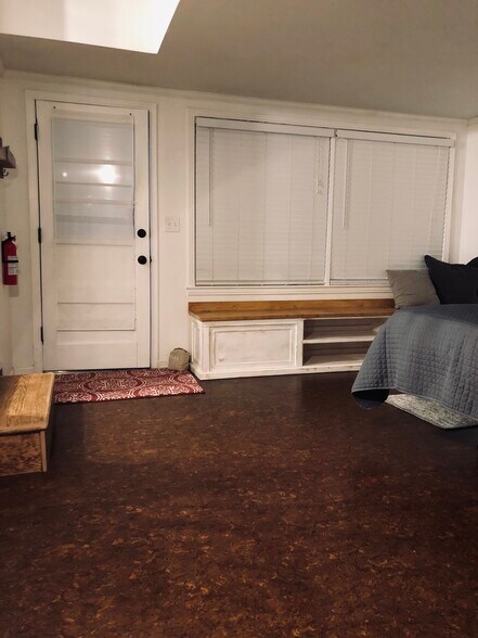 Den/Backdoor Entrance(Wall bench/storage stays) - 633 Bel Air Dr