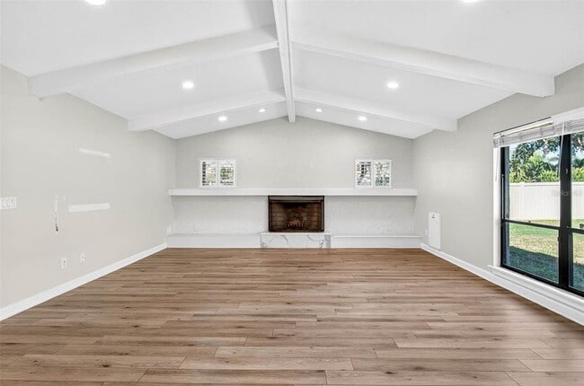 Building Photo - 5107 Lanai Way