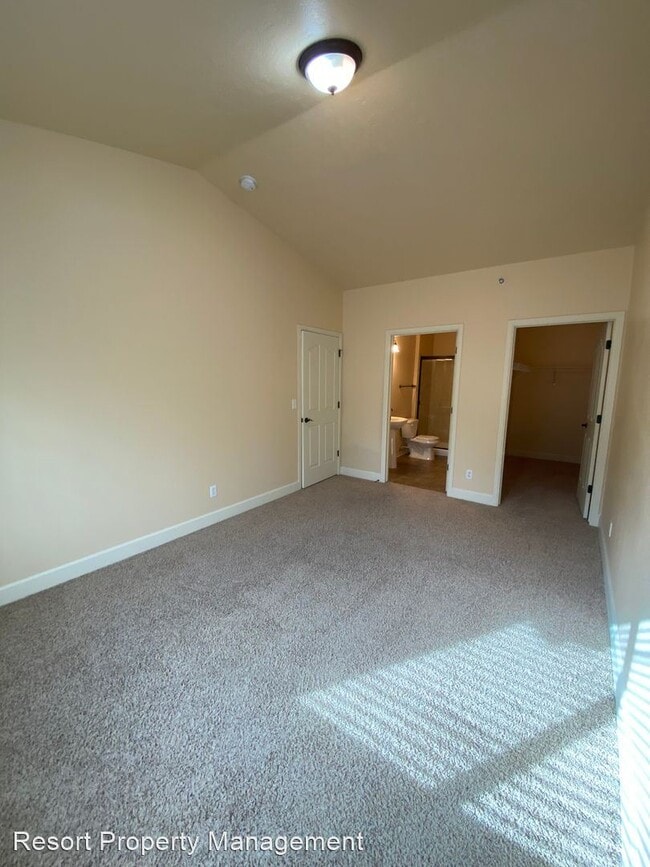 Building Photo - 2 br, 2 bath House - 6850 N Spurwing Loop 200