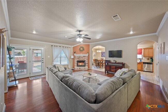 Building Photo - 3805 Republic of Texas Dr