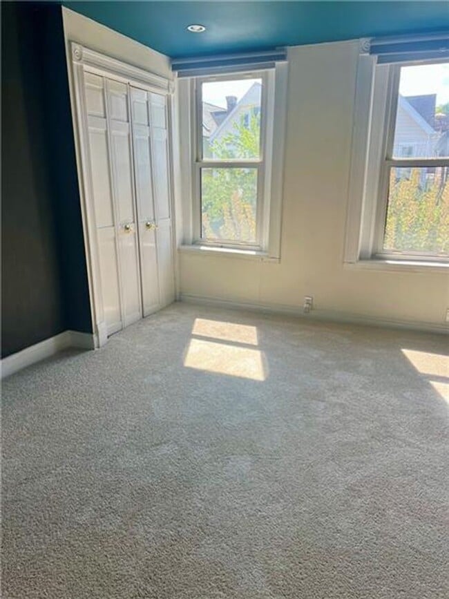 Building Photo - Luxurious 5-Bedroom Rental in the Heart of Shadyside