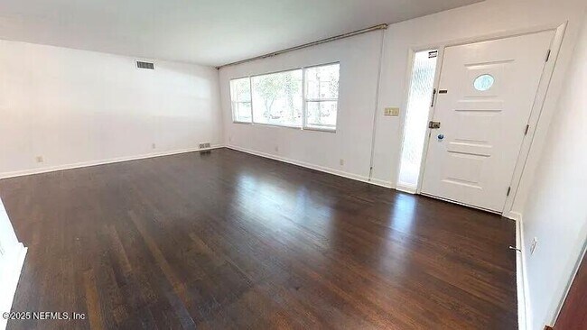Building Photo - 2704 Boquette Ave