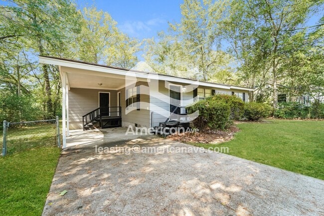 Building Photo - 2751 Glenn St
