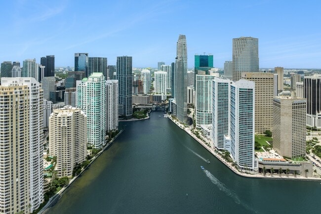 Building Photo - 300 Biscayne Blvd