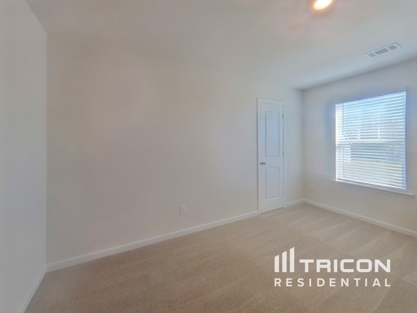 Building Photo - 823 Athens Ln