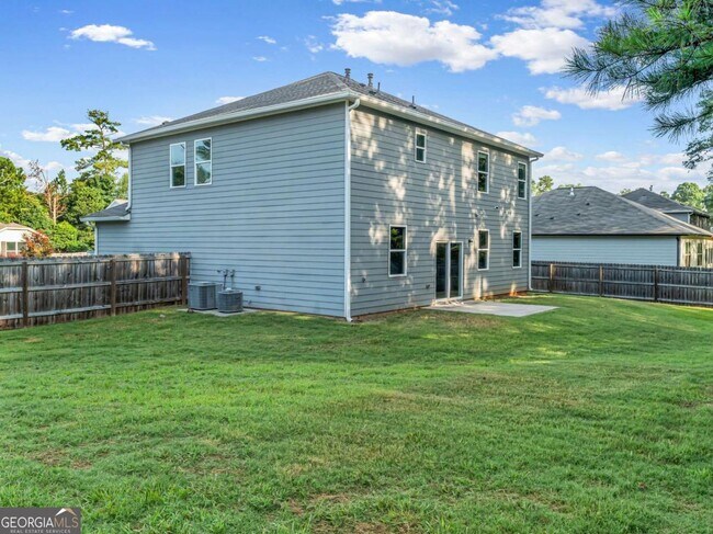 Building Photo - 2054 Maplewood Way