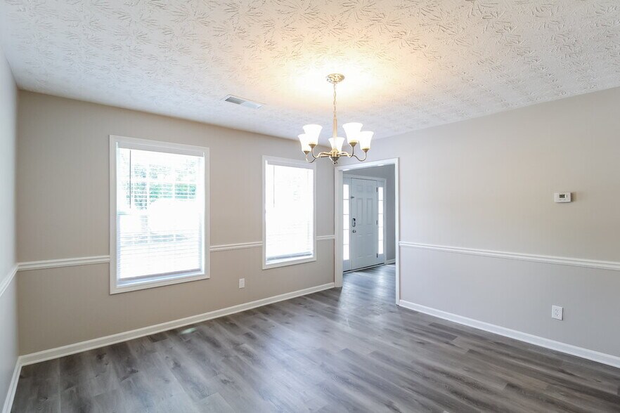 Building Photo - 7928 Weathers Ct