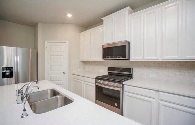 Building Photo - 21607 Blue Sapphire Ct