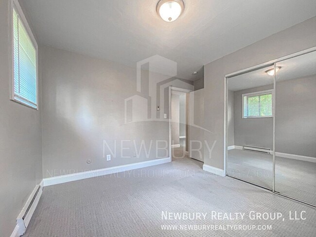 Building Photo - 1459 Poplar St