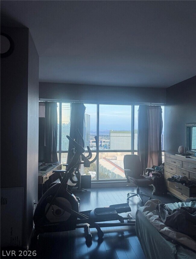 Building Photo - 4575 Dean Martin Dr