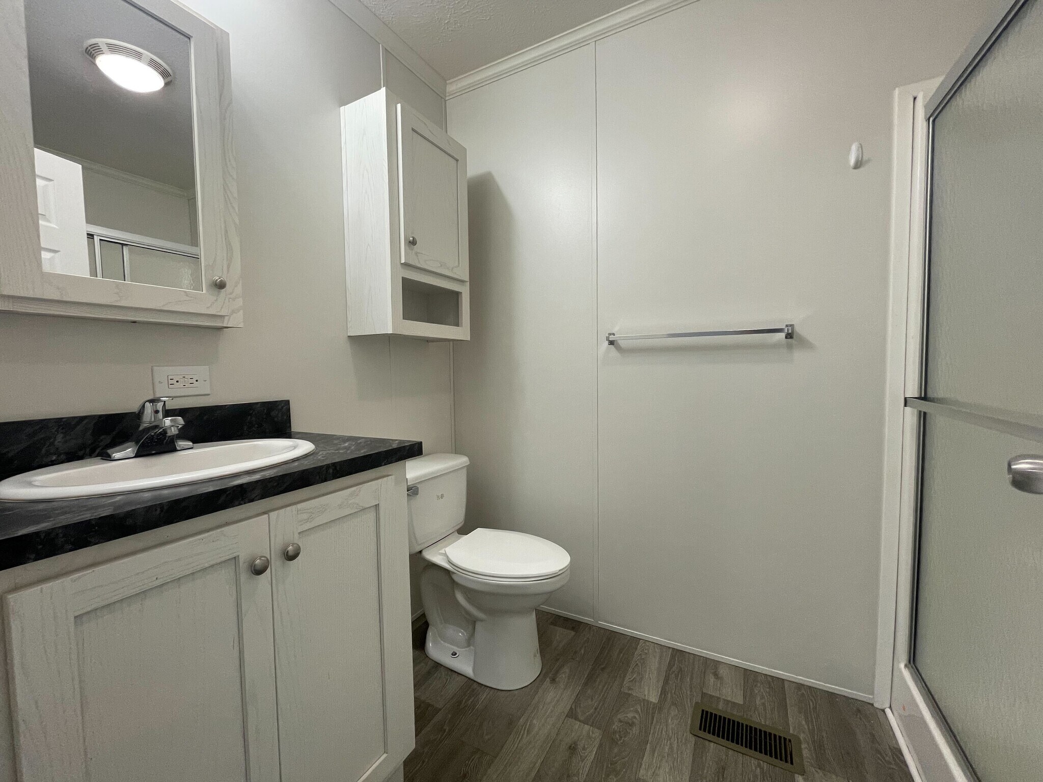 Building Photo - 38171 Ducharme Dr