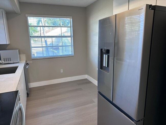 Building Photo - 2246 SE 27th Dr