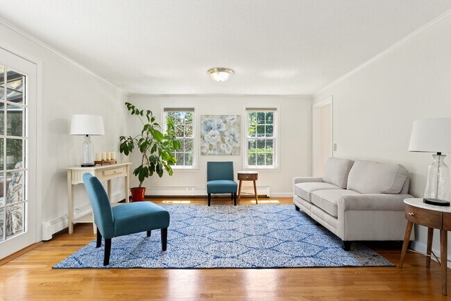 Building Photo - 13 Prospect St