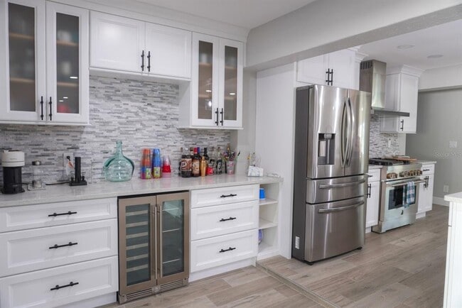 Building Photo - 293 Monte Cristo Blvd