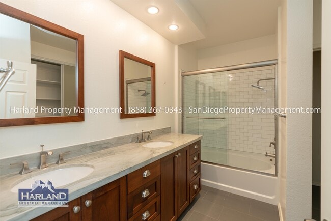 Building Photo - 5845 Friars Rd