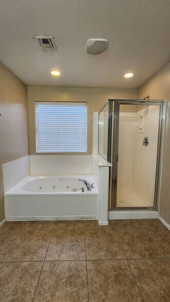 Building Photo - 42564 W Palmyra Ct