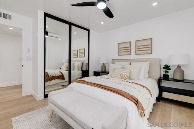 Building Photo - 210 Rosebay Dr