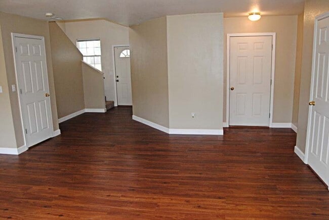Building Photo - Available July 18th
