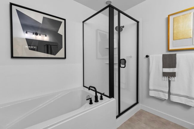 Building Photo - Overland Village - 6659