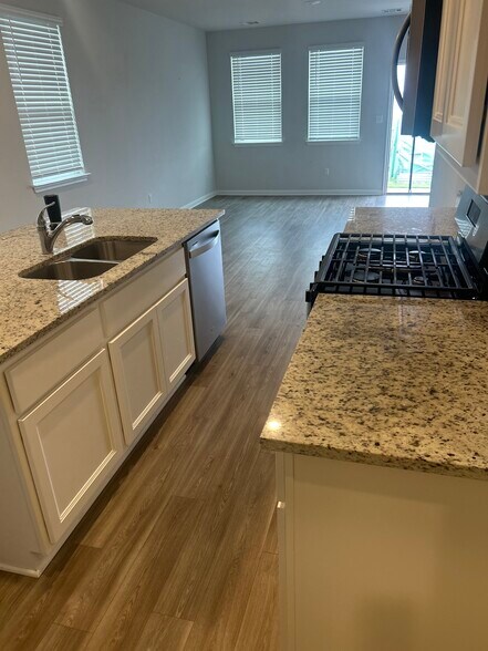 Building Photo - 10608 Ridan Way