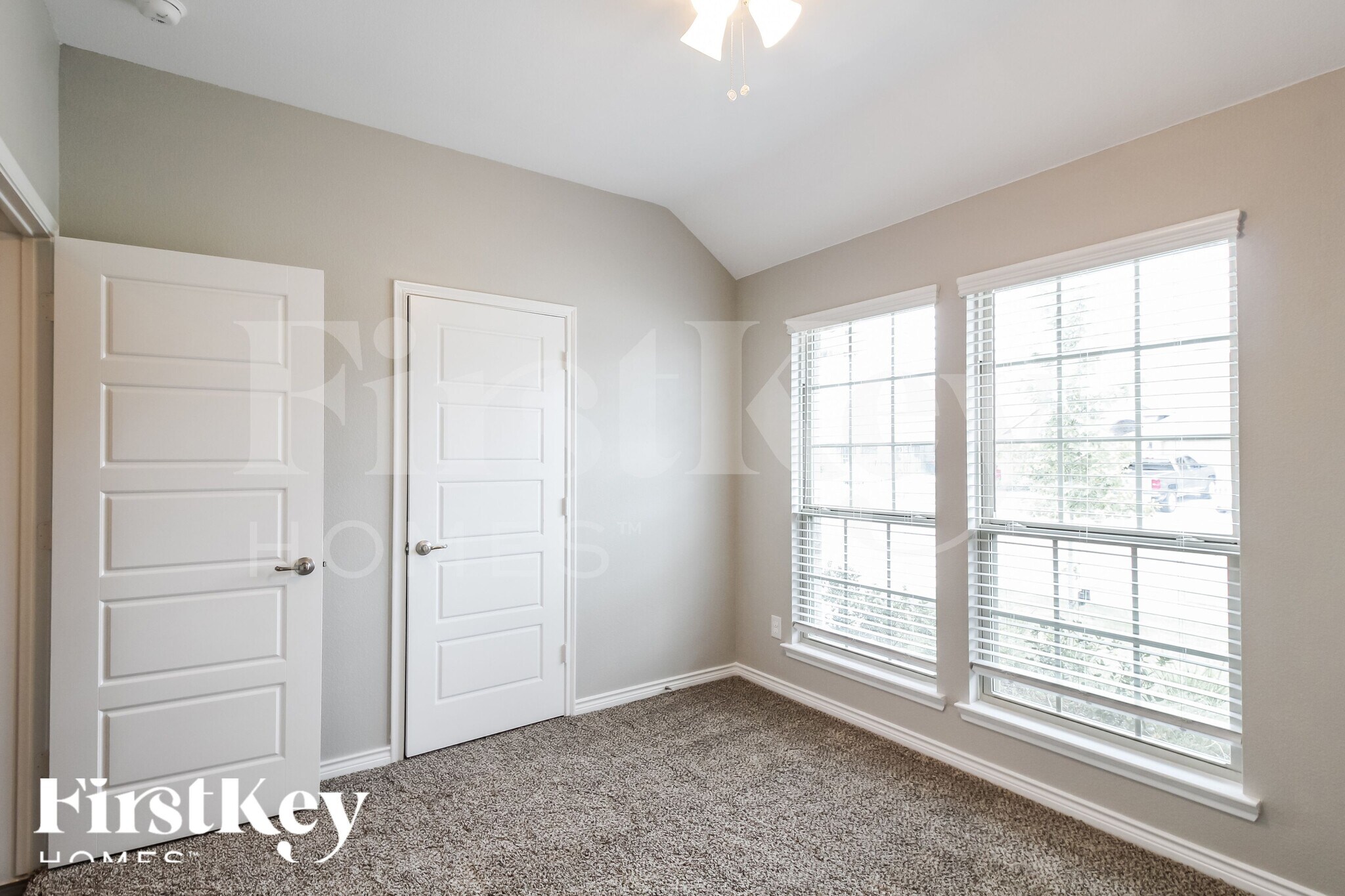 Building Photo - 117 Lazy Berry Way