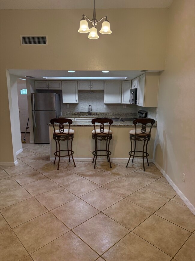 Building Photo - 5544 Wendy Lee Dr
