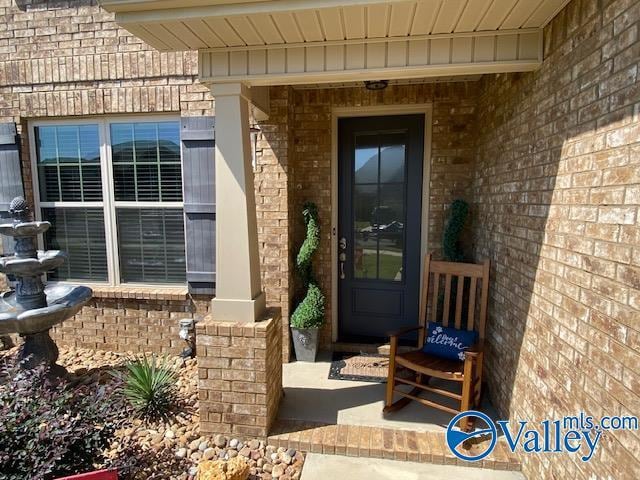 Building Photo - 2112 S Meadows Dr