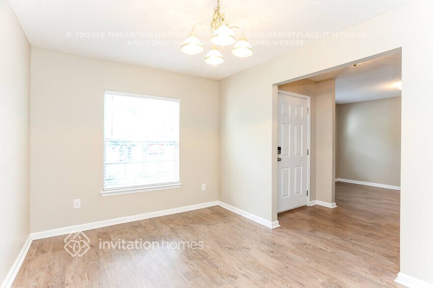 Building Photo - 10939 Apple Blossom Trail E