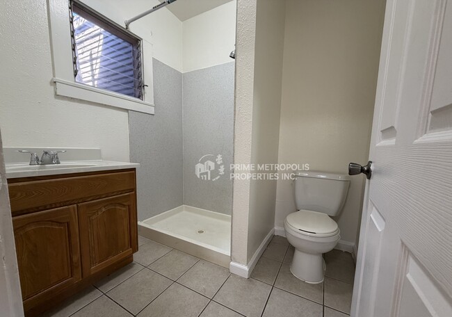 Building Photo - 1715 82nd Ave