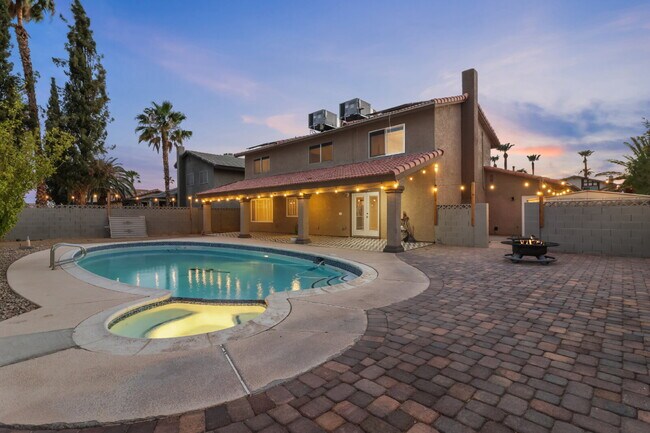 Building Photo - Welcome to your entertainers dream home with solar and pool service included!