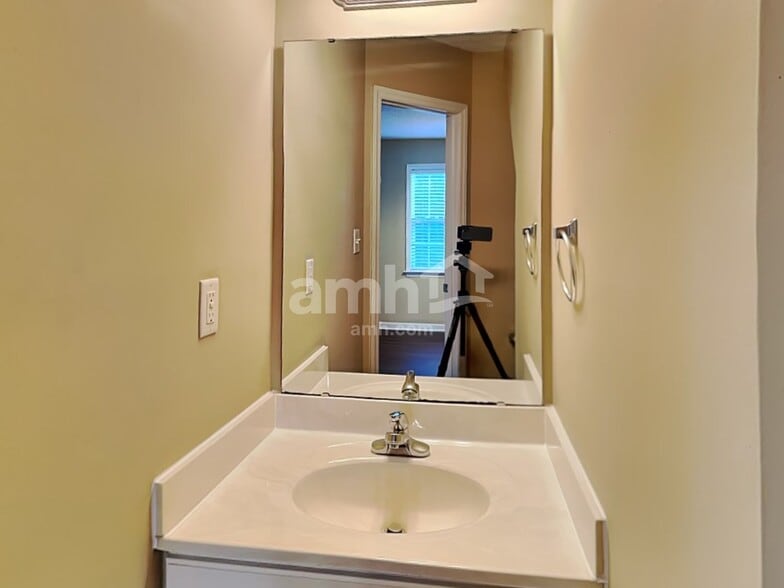Building Photo - 3623 Mechanicsville Run Ln