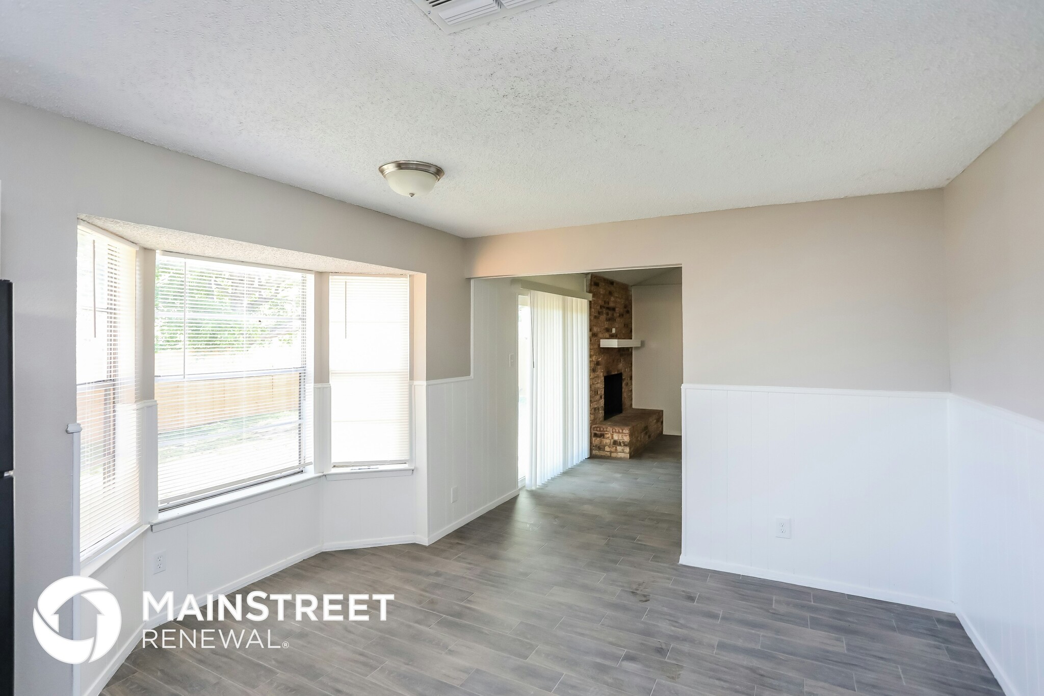 Building Photo - 6409 Stardust Dr S