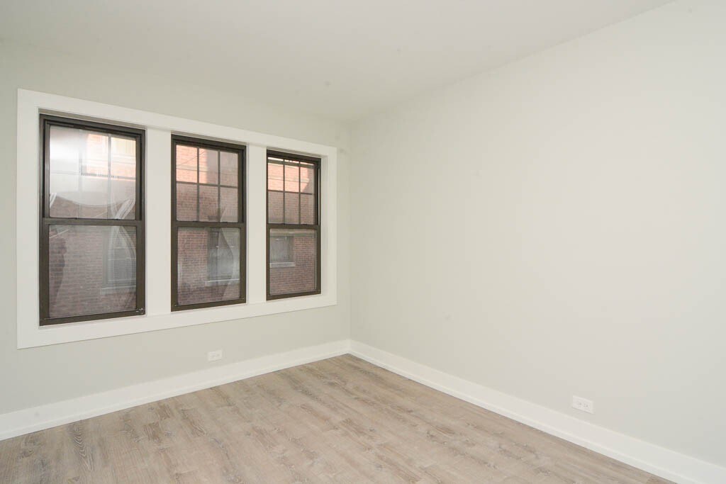 Building Photo - 1133 Maple Ave