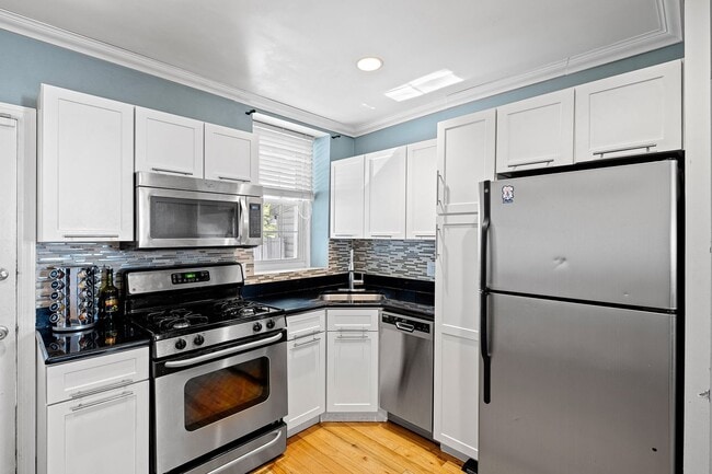 Building Photo - 147 East St