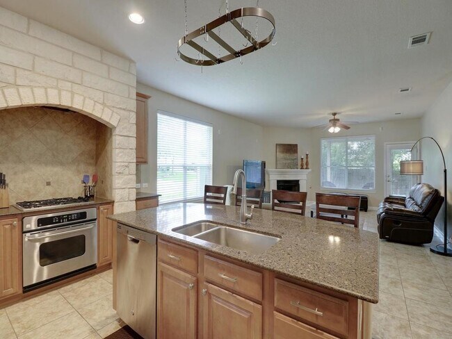 Building Photo - 300 Steer Acres Ct