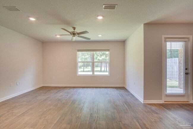 Building Photo - 7328 Lakeside Oak Ct
