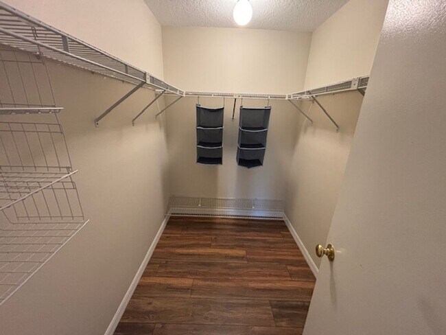 Building Photo - Serene 2 Bed 2 Bath Condo in The Heather