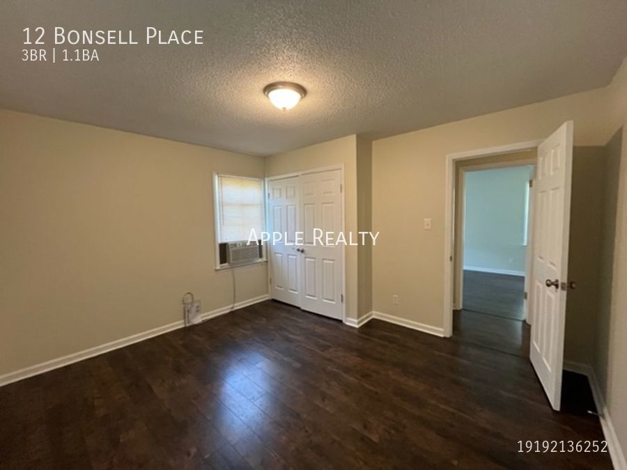 Building Photo - 12 Bonsell Pl