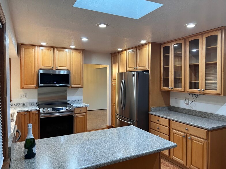 Building Photo - 4410 Hampton Ct