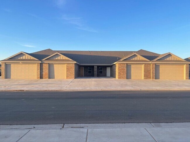 Building Photo - 5536 Kemper St
