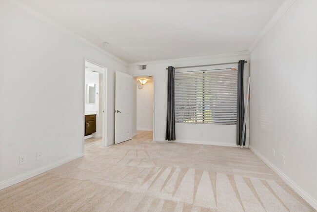 Building Photo - 1083 Shadowridge Dr