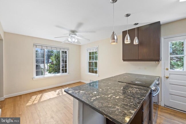 Building Photo - 5601 Wyngate Dr
