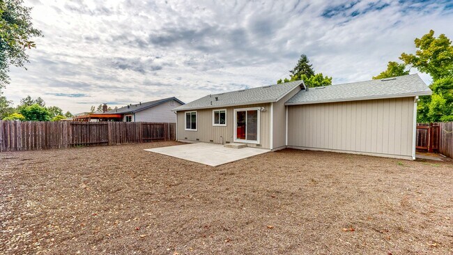 Building Photo - Bright 2 Bedroom, 1 Bathroom Single Family Home! Attached 2 Car Garage and Landscaping Included!